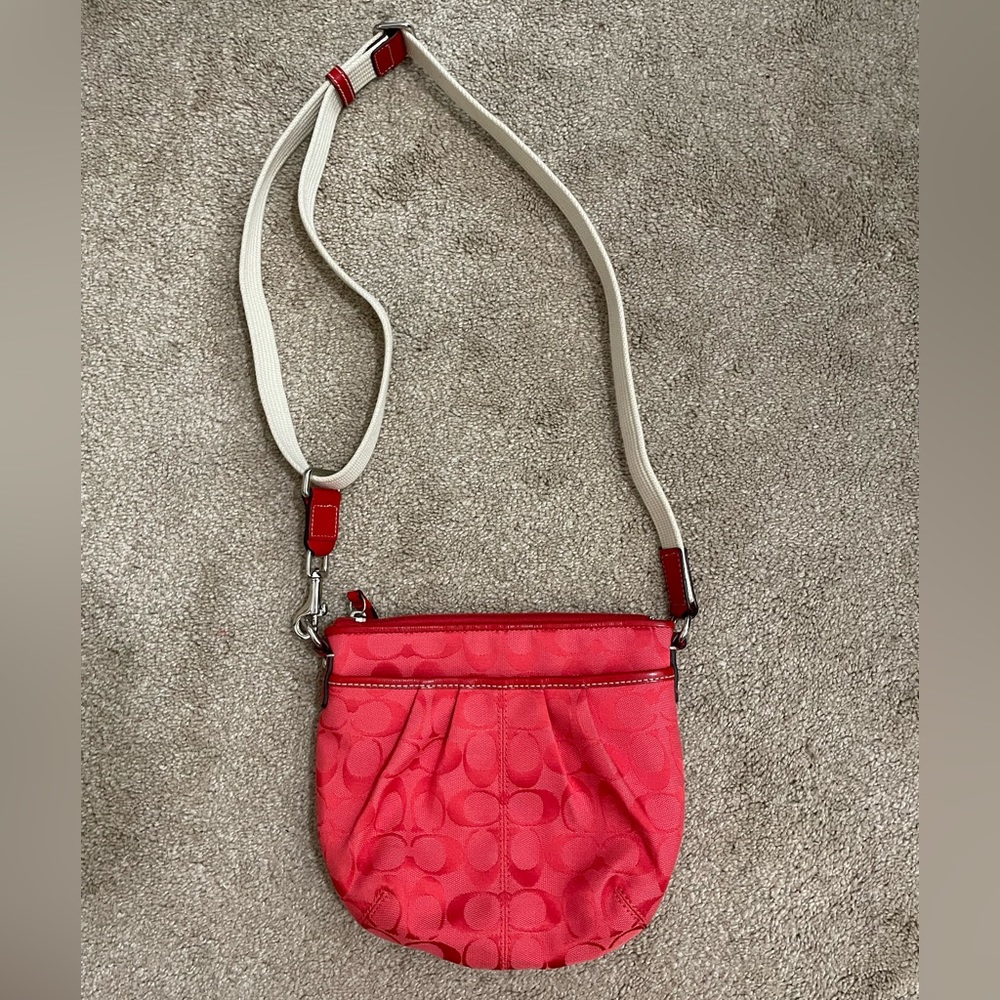 Coach Signature ‘C’ Pattern Crossbody Bag in Red
